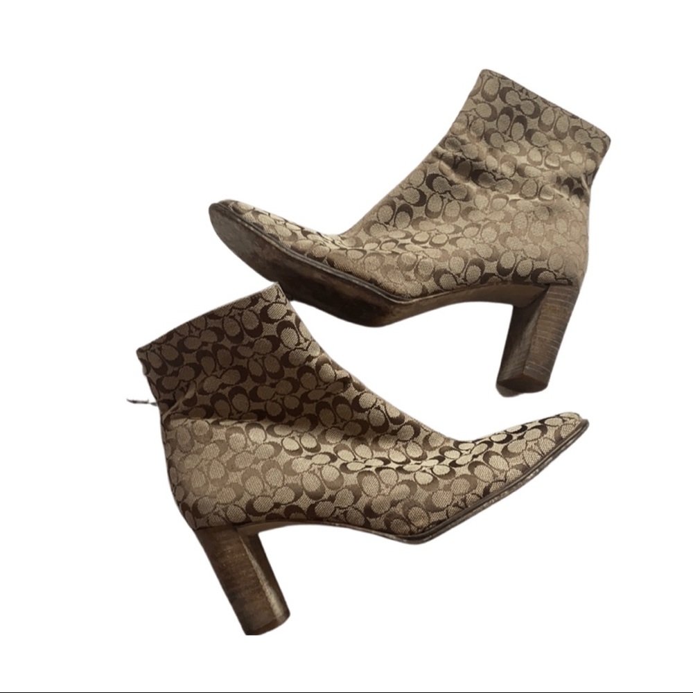 Coach Brianna Ankle Logo Boots 7.5